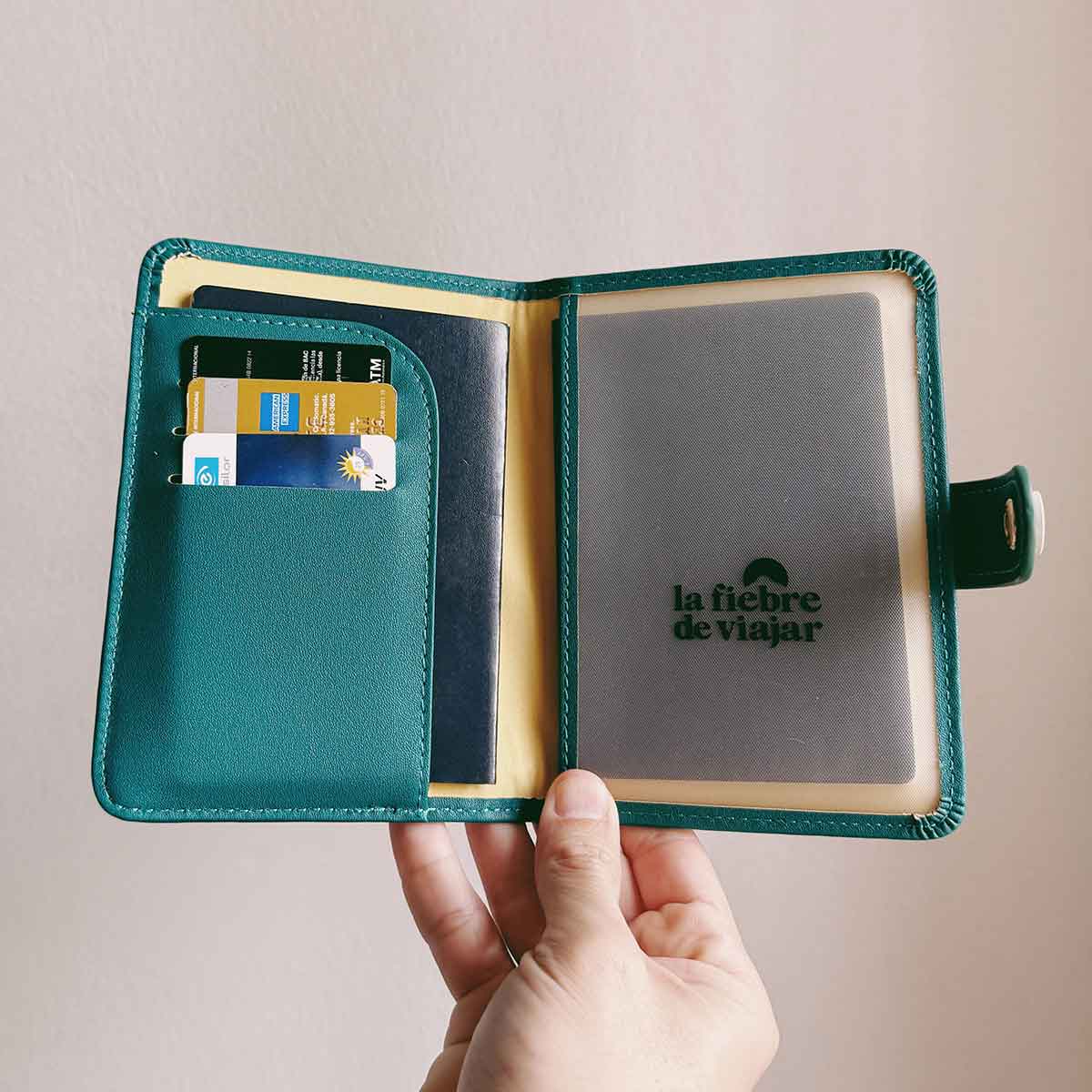 Porta Pasaporte