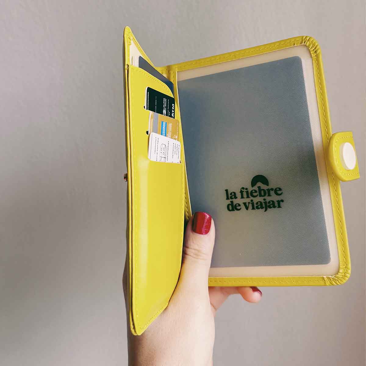 Porta Pasaporte